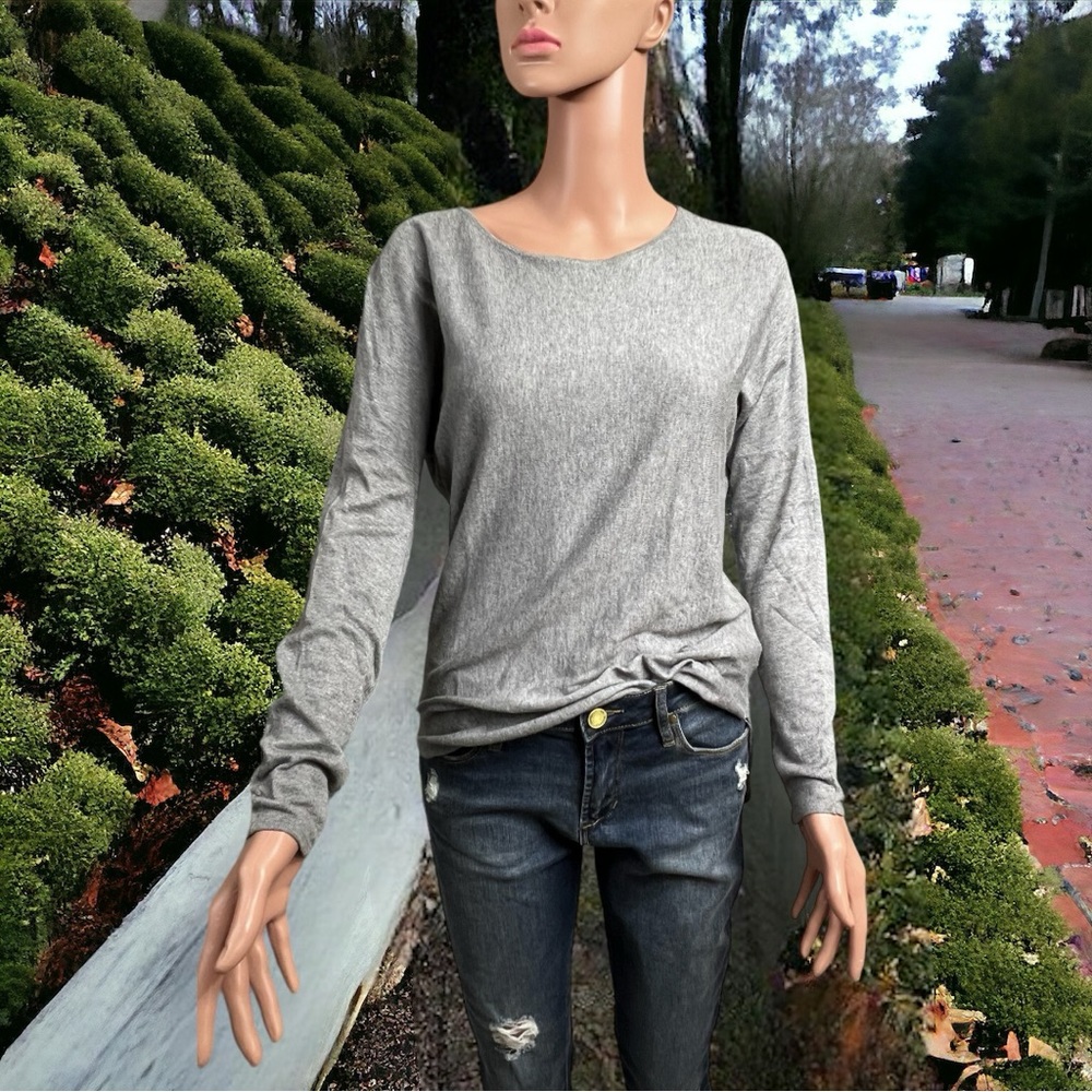 Michael Kors gray sweater sz. Small